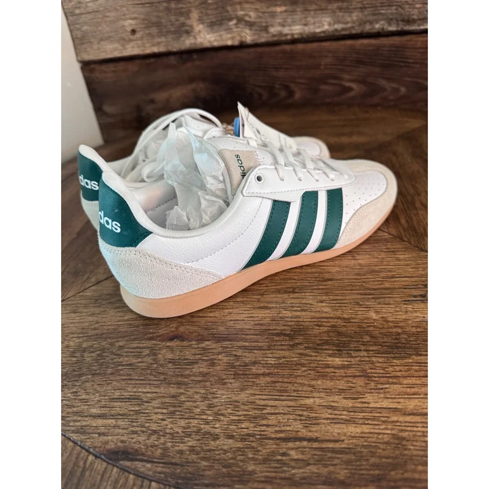 Adidas Barreda Lo White Green Gum Sole Sneakers LA4258 Mens 5 Womens 6.5 NEW
